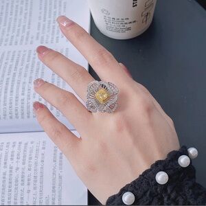 Gold-Center Floral Cocktail Ring in Silver Tone - Women Jewelry